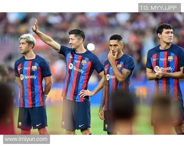 2015年巴萨与尤文图斯决赛回顾：巅峰对决与历史瞬间解析