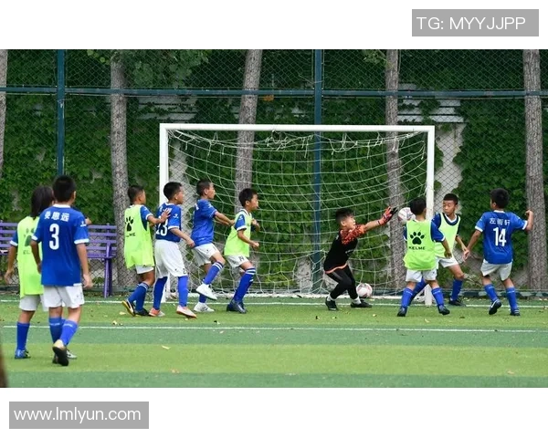 吕迪格的足球之路：从青训到顶级联赛的辉煌历程与成就分析