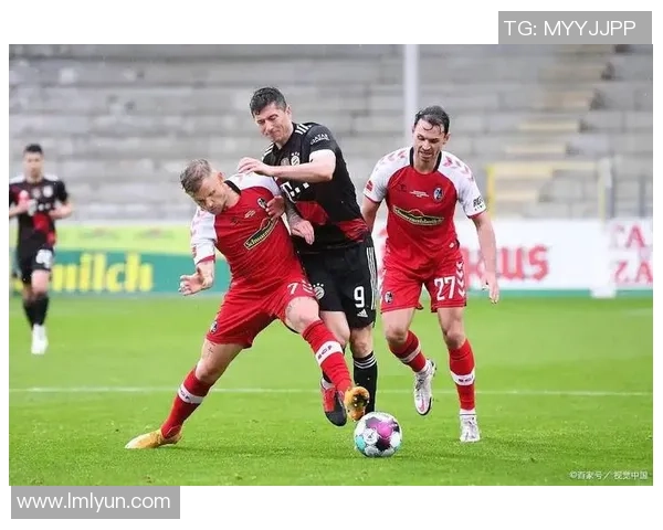 曼联与不来梅的激战回顾：经典对决再现绿茵场的荣耀与激情